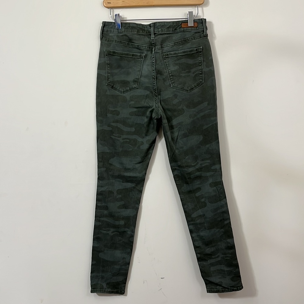 Social Standard by Sanctuary Green Camo High Rise Skinny Jeans Size 8/29 - Picture 11 of 11